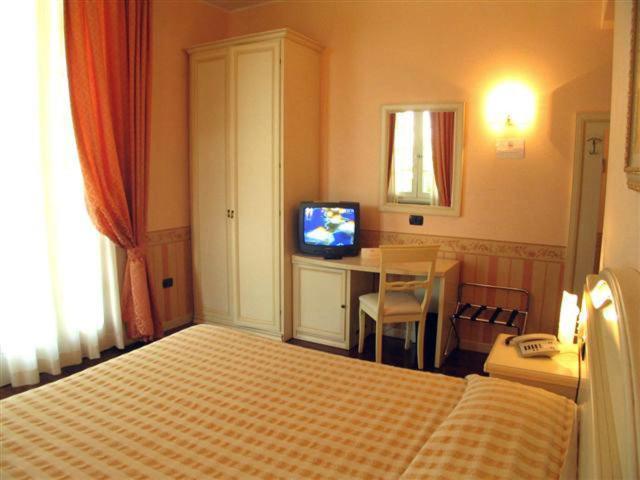 Hotel Gardenia & Villa Charme Adults Friendly 4Star Service Bardolino Bagian luar foto