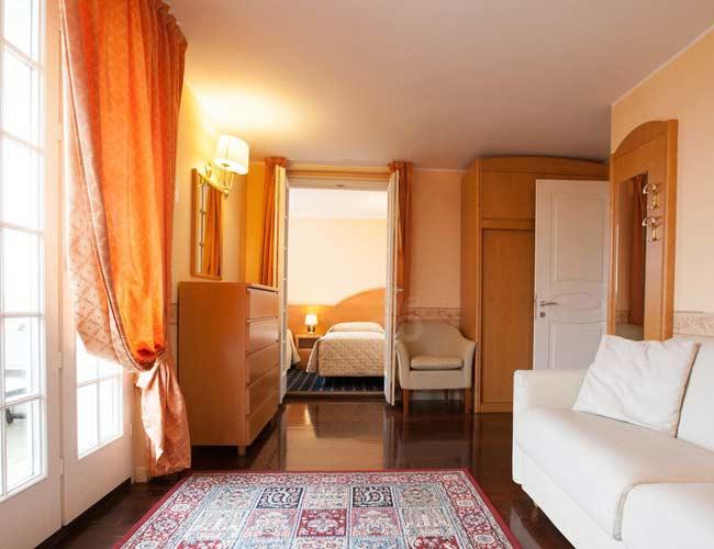 Hotel Gardenia & Villa Charme Adults Friendly 4Star Service Bardolino Bagian luar foto