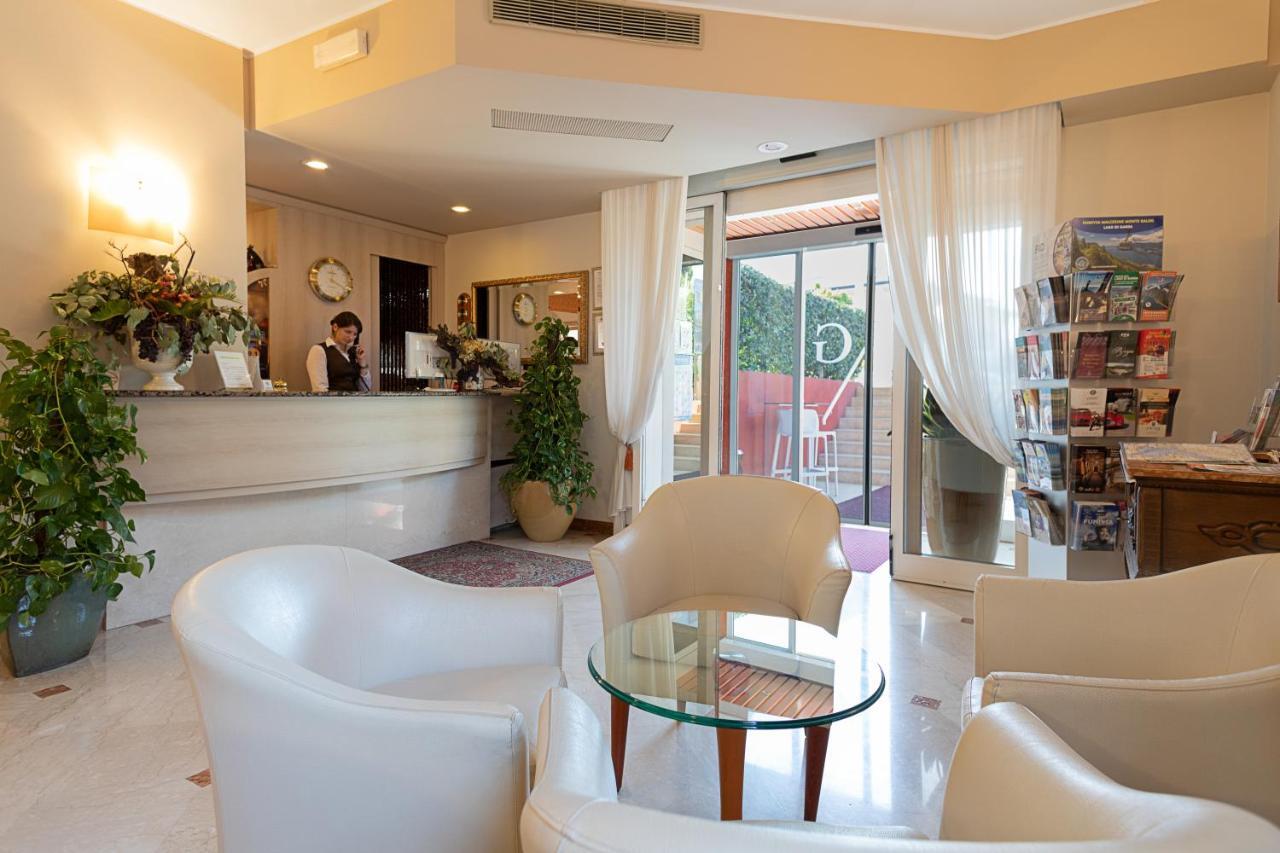 Hotel Gardenia & Villa Charme Adults Friendly 4Star Service Bardolino Bagian luar foto